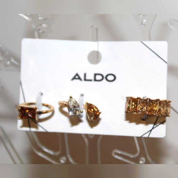 ✨🆕✨ ALDO Ring Set - Picture 5 of 12